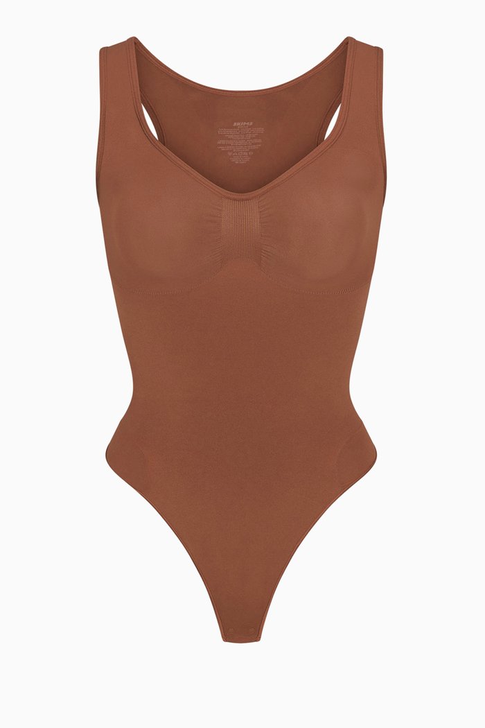 

Seamless Sculpt Scoop Neck Thong Bodysuit, Metallic