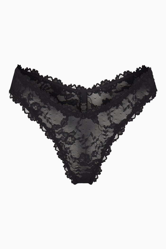 

Stretch Lace Dipped Thong, Black
