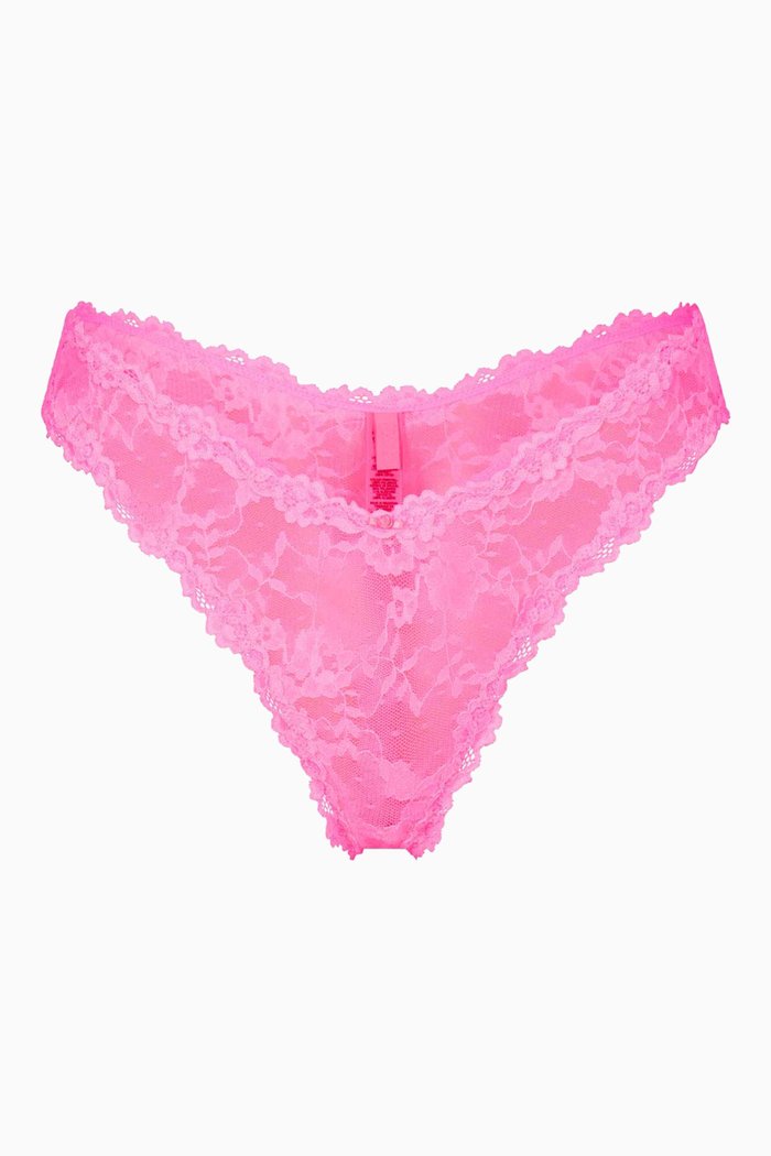 

Stretch Lace Dipped Thong, Pink