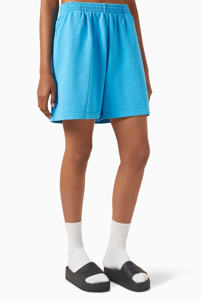 

BB Pairs Icon Sweatshorts in Medium Curly Fleece, Blue