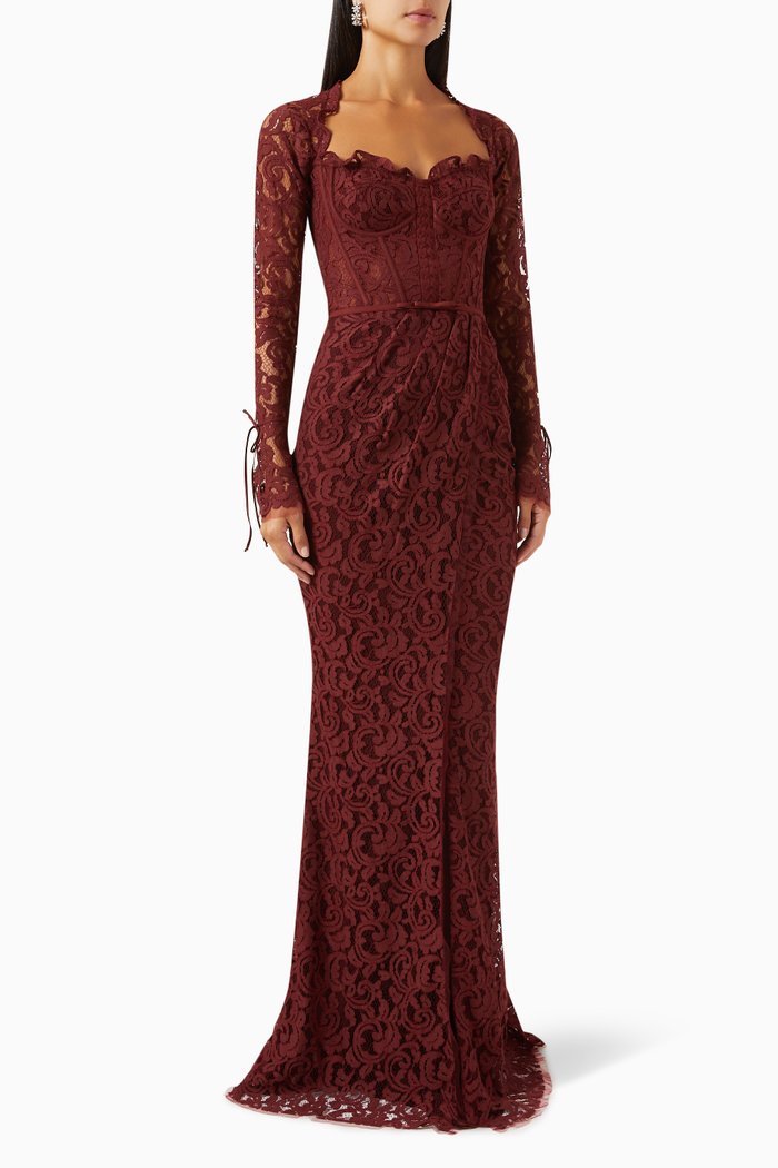 

Laced Maxi Dress in Dantelle, Red