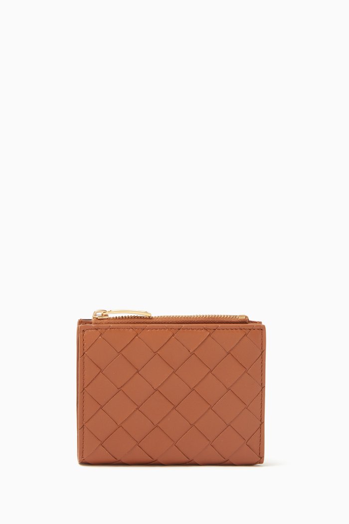 

Bi-fold Zip Wallet in Intrecciato Leather, Brown
