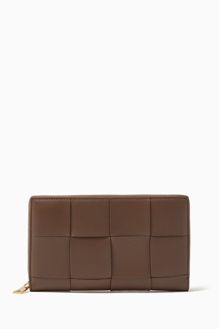 

Cassette Zip Around Wallet in Intreccio Leather, Grey