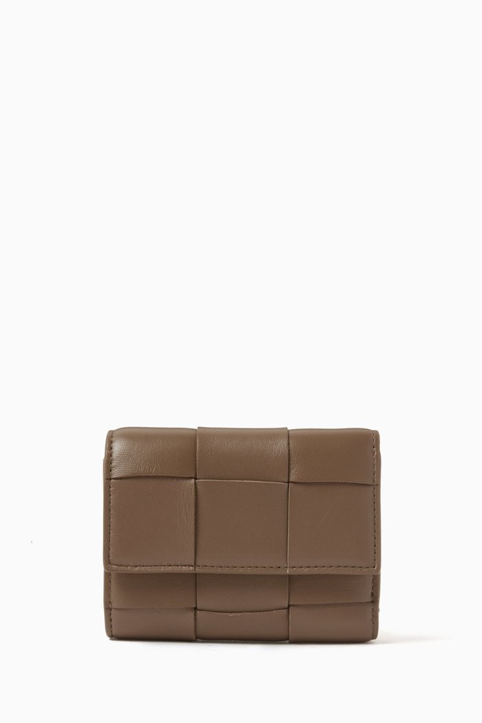 

Cassette Tri-fold Zip Wallet in Intrecciato Leather, Grey