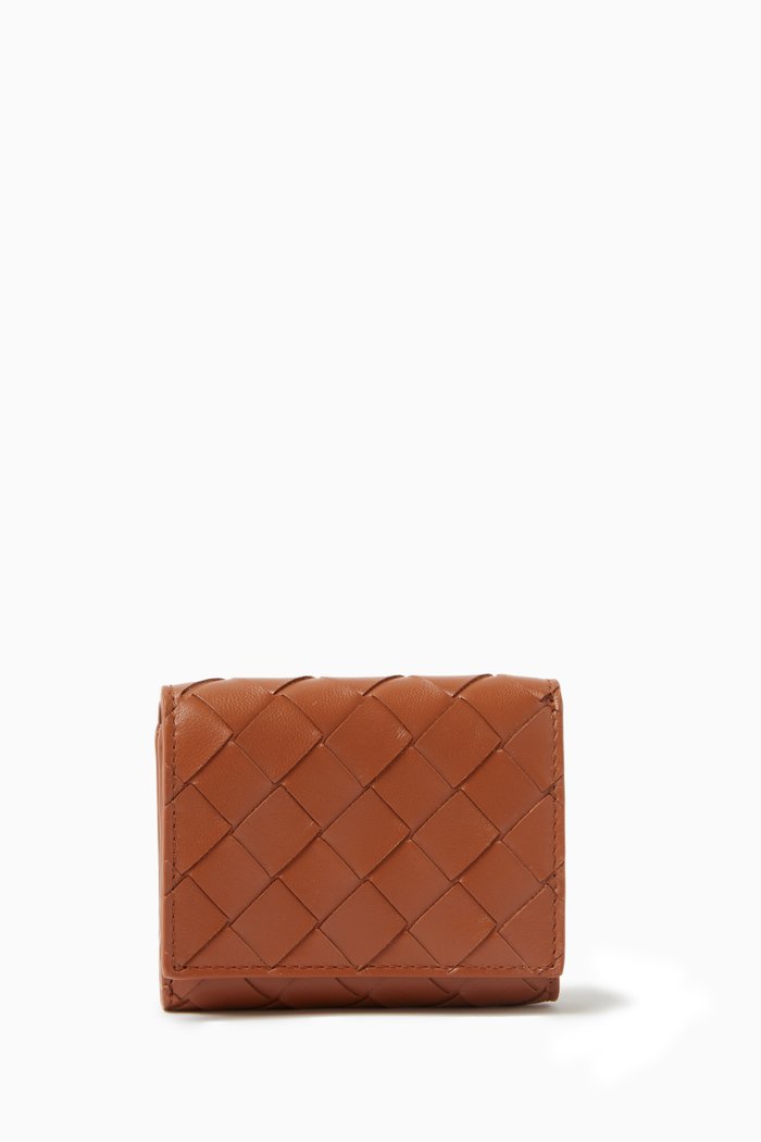 

Tri-fold Zip Wallet in Intrecciato Leather, Brown