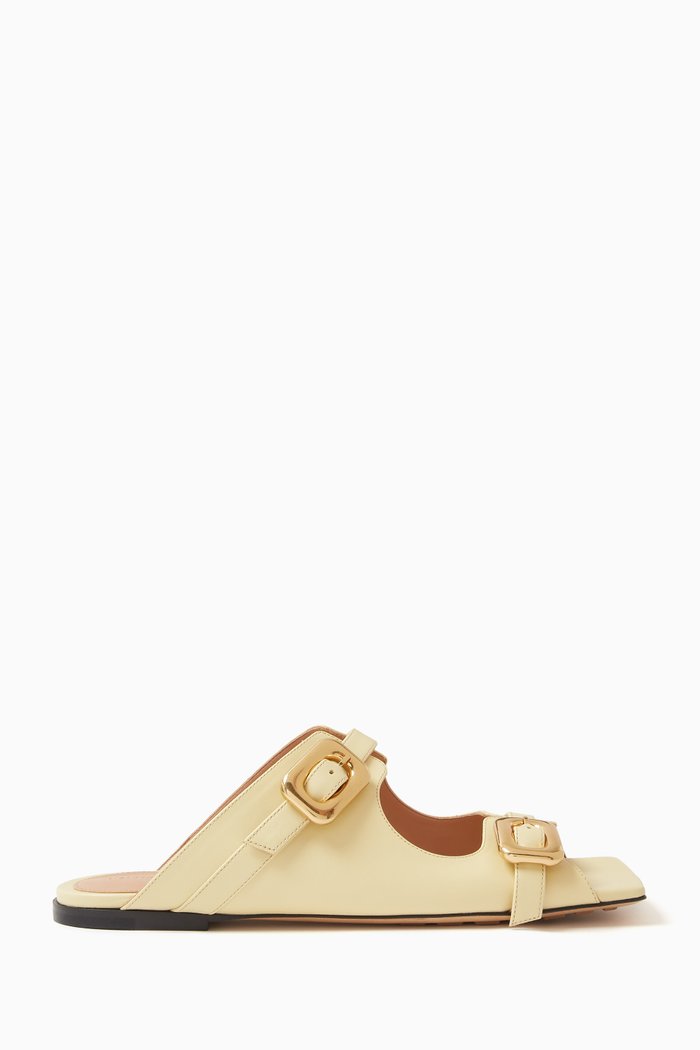 Buckled Mule Flat Sandals in Leather, Neutral