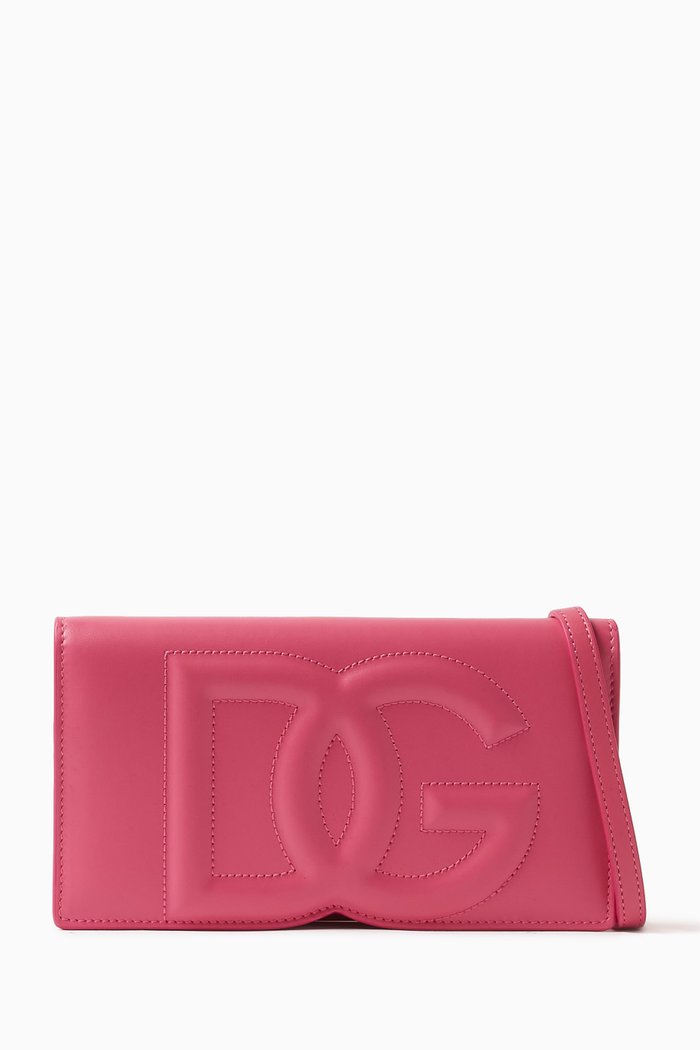 

Mini Logo-embossed Wallet on Chain in Leather, Pink