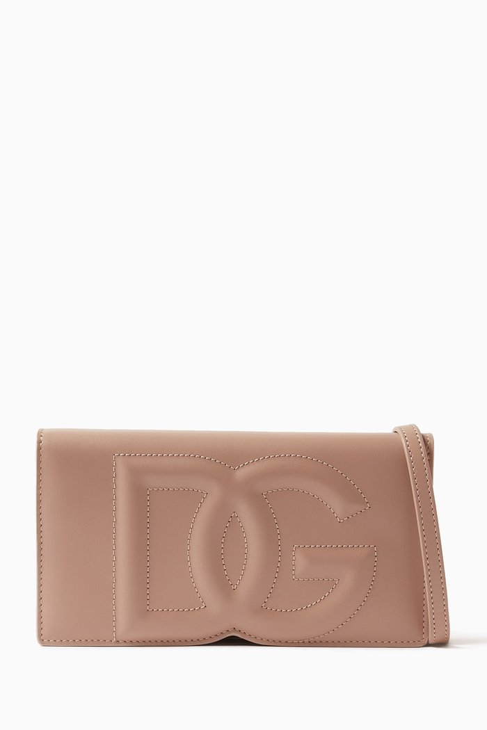 

Mini Logo-embossed Wallet on Chain in Leather, Pink