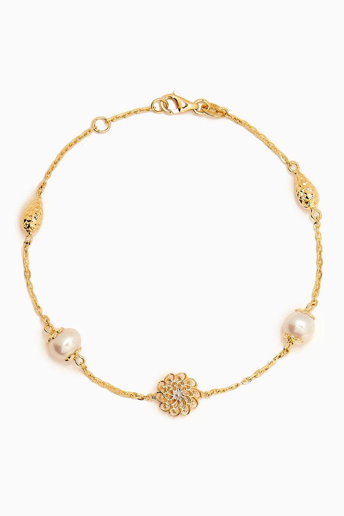 

Kiku Freshwater Pearl Charm Bracelet in 18kt Gold, Multicolour