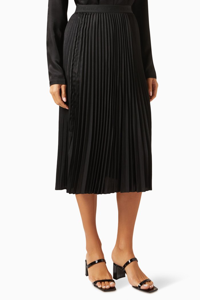 

Pleated Midi Skirt in Satin, Black