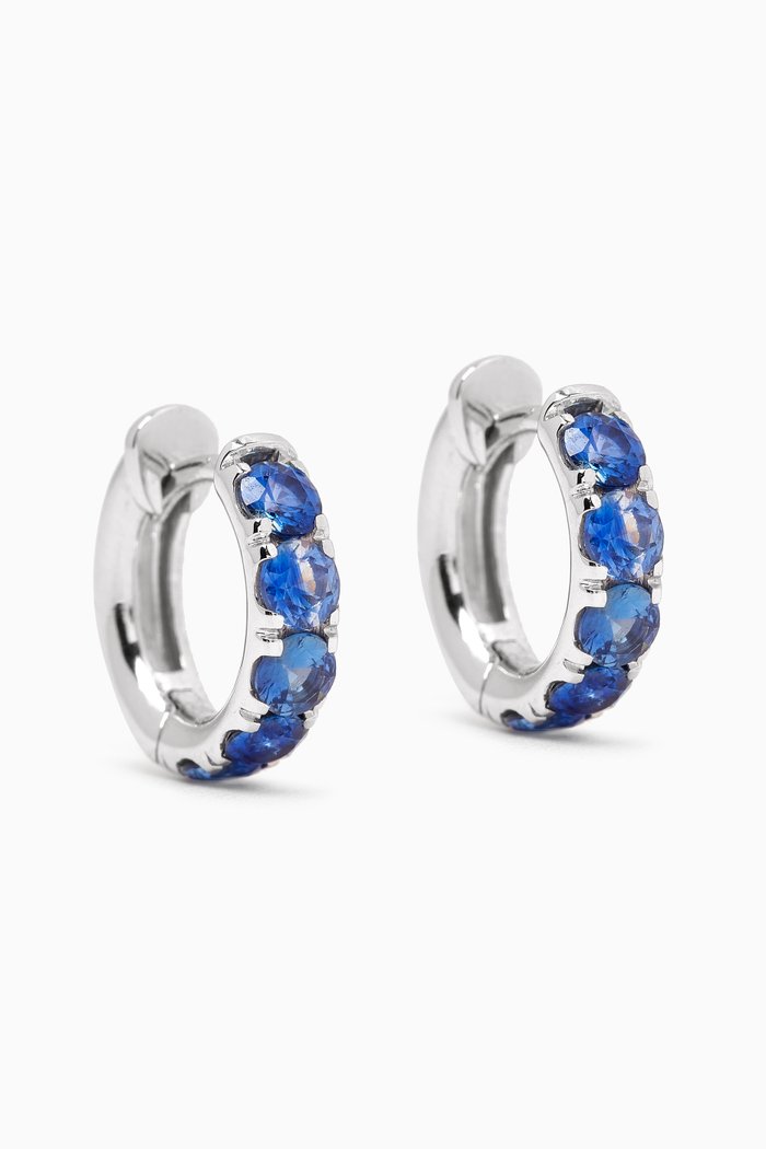 

Queen Sapphire Huggies in 18kt White Gold, Blue