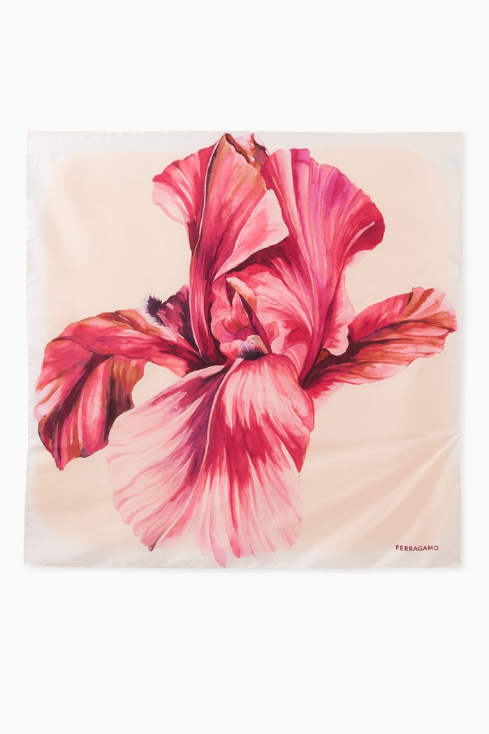 

Iris Square Scarf in Silk Twill, Pink