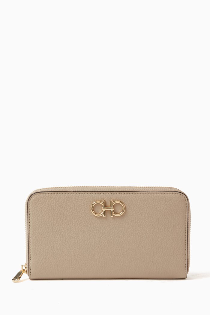 

Gancini Soft Continental Wallet in Pebbled Leather, Neutral