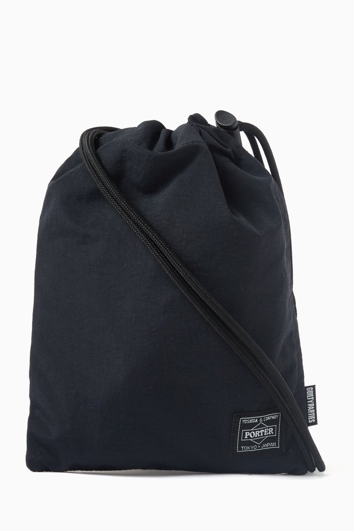 

Logo Patch Shoulder Pouch, Black