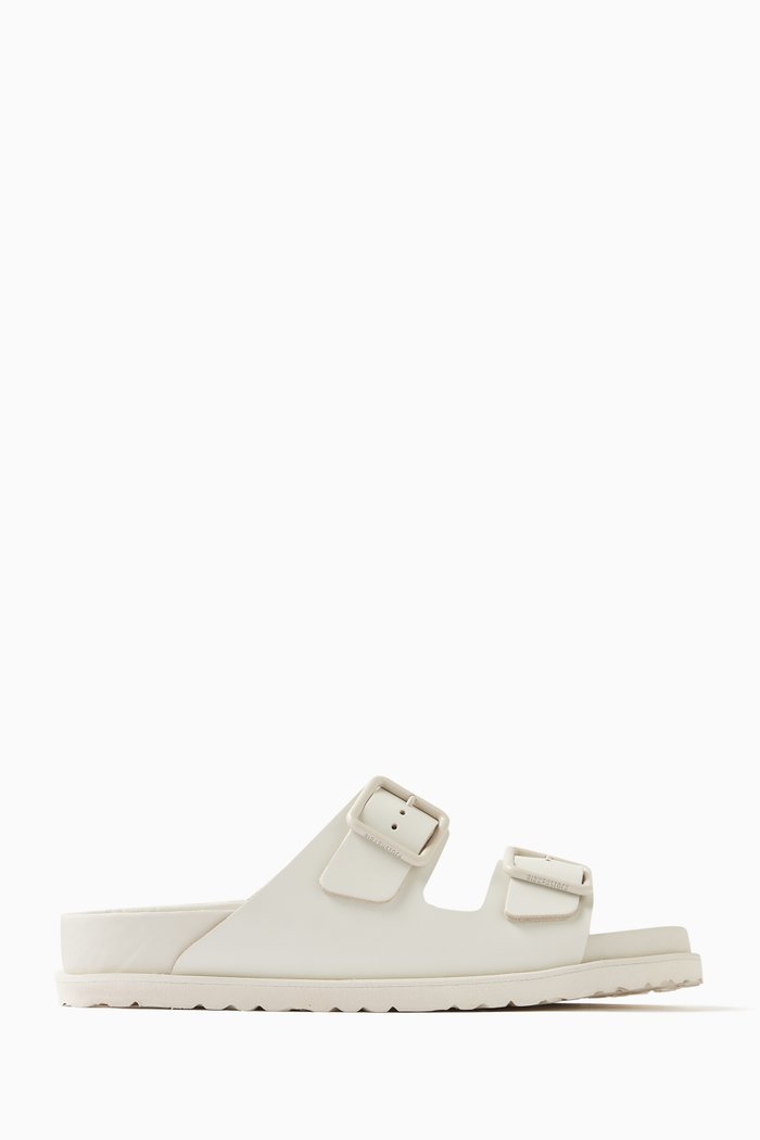 

Arizona Buckle Sandals in Smooth Leather, Neutral