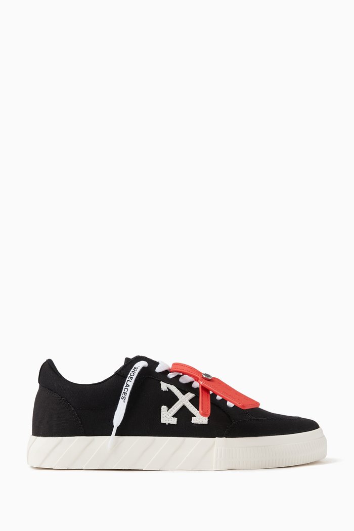

Low Vulcanized Sneakers in Canvas, Black