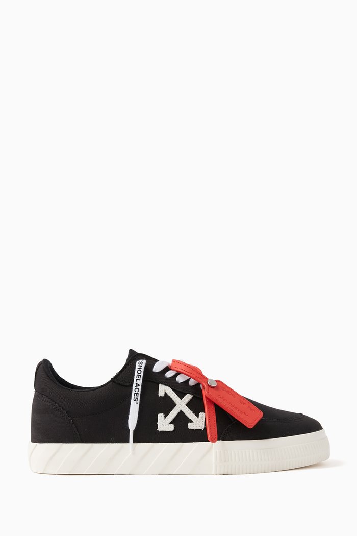 Low Vulcanized Sneakers in Canvas, Black