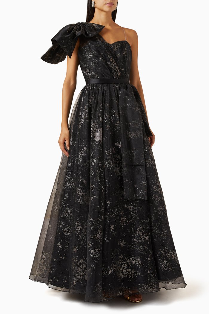 

One-shoulder Gown in Tulle, Black
