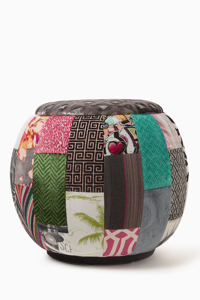 Logan The Iconic Queen Chair, Multicolour
