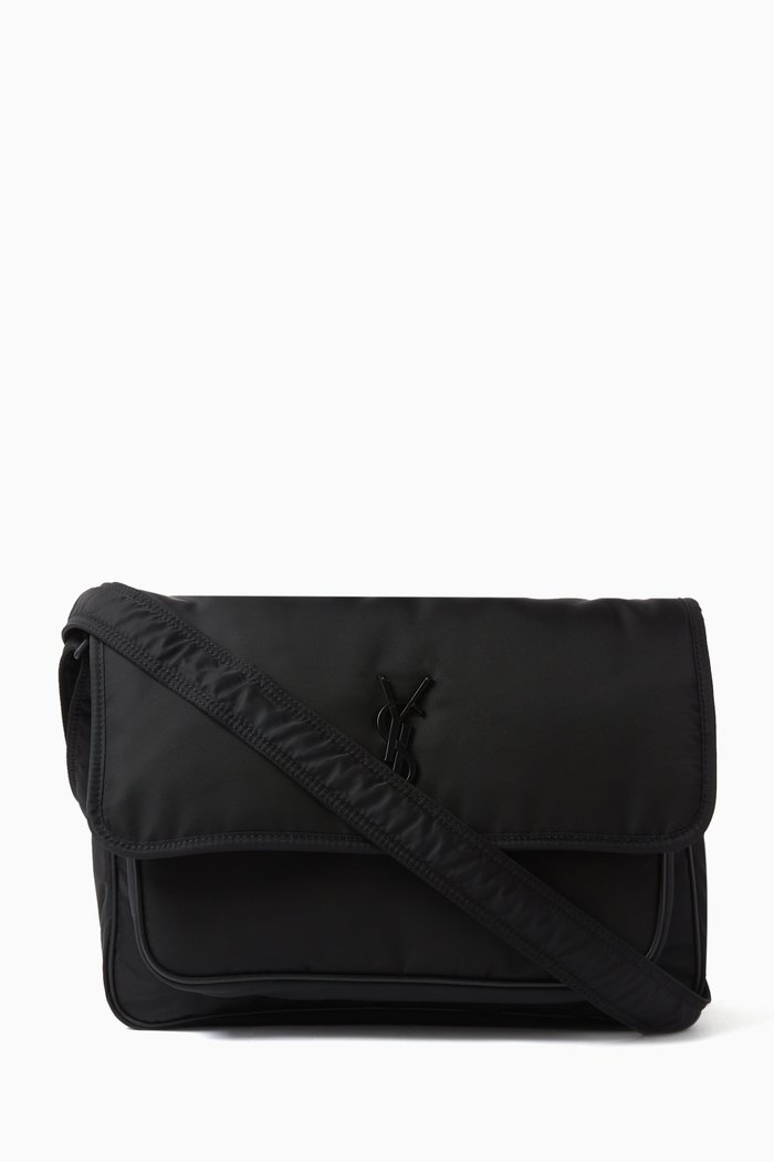

Niki Messenger Bag in Econyl, Black