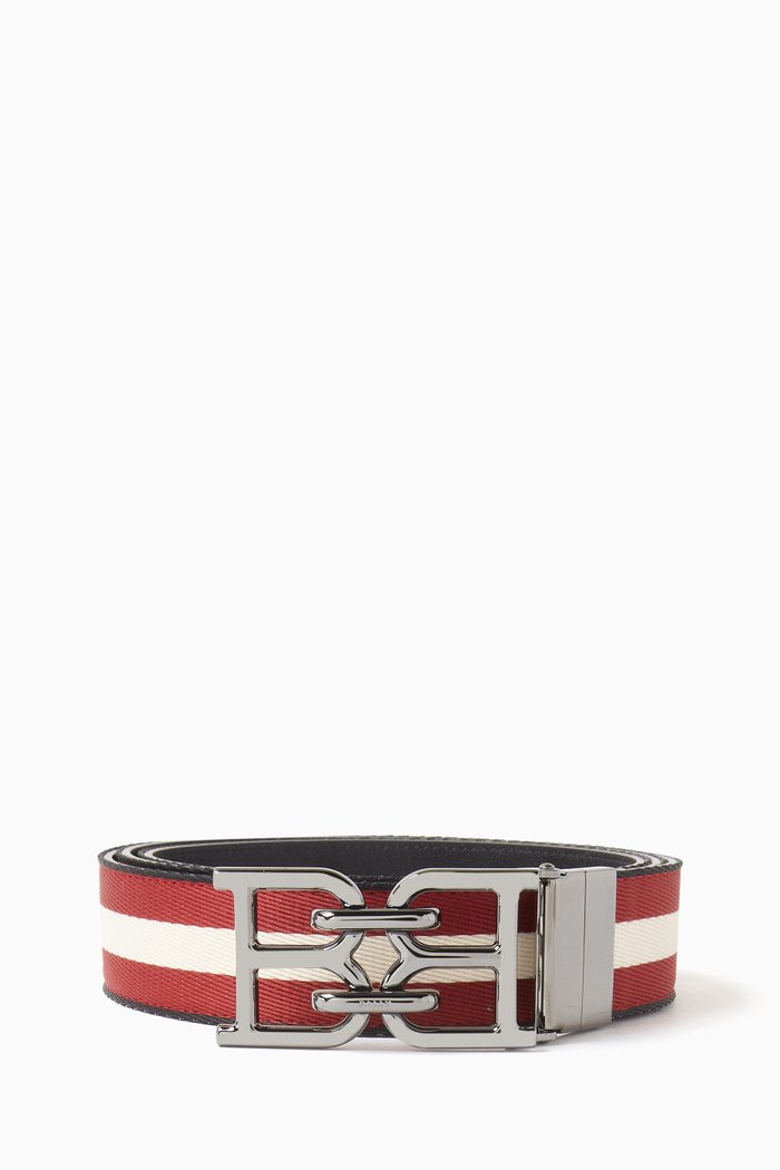 

B-Chain Reversible Belt in Grained Leather, Black