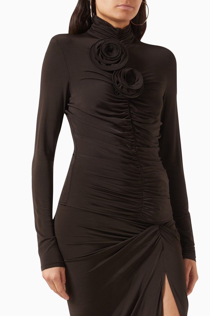 Ruched Floral Appliqué Turtleneck in, Brown