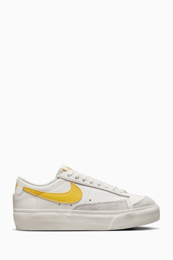 

Blazer Low Platform Sneakers in Leather, Neutral