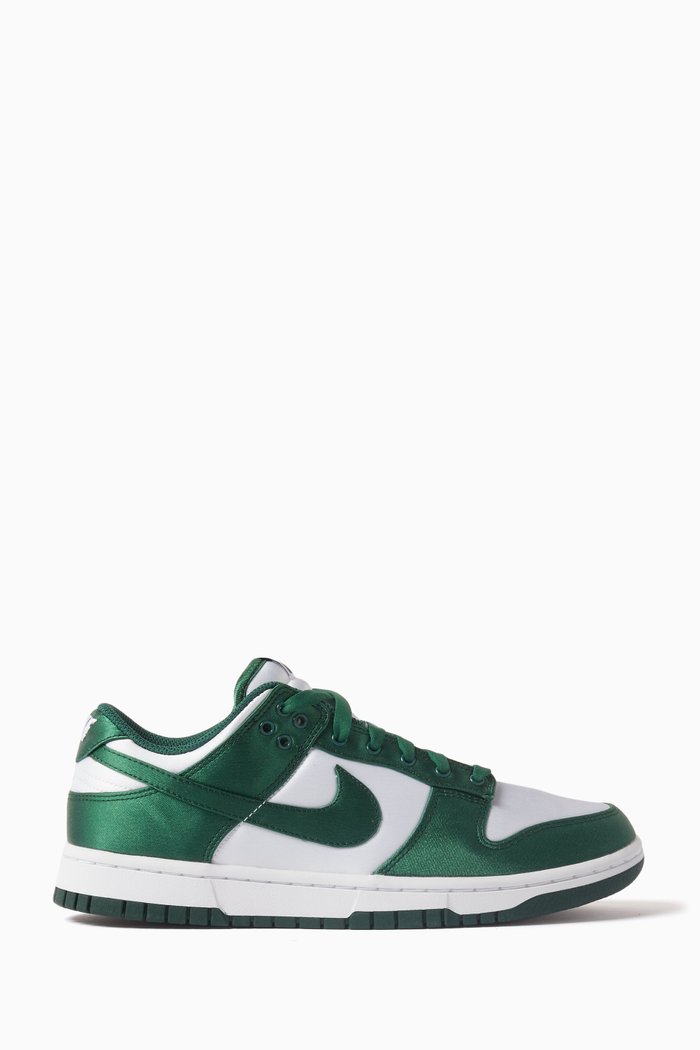 

Dunk Low Sneakers in Satin, White