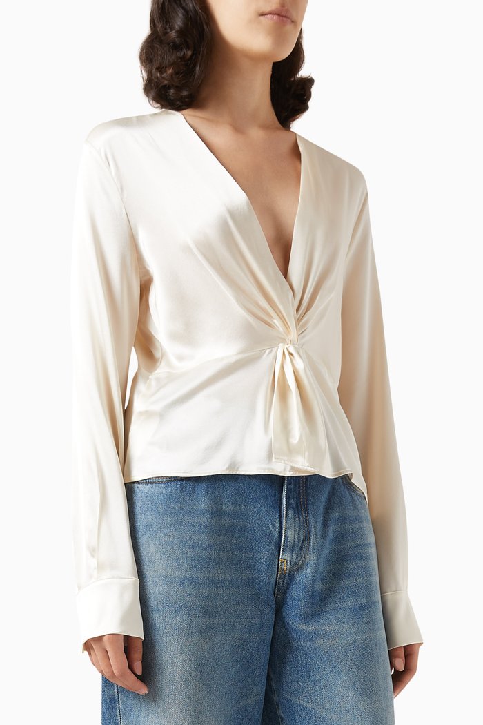 

Baradero Twist Top in Silk, Neutral