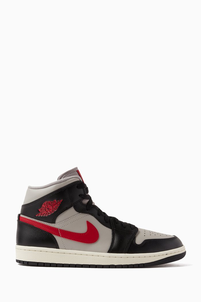

Air Jordan 1 Mid Sneakers in Leather, Black