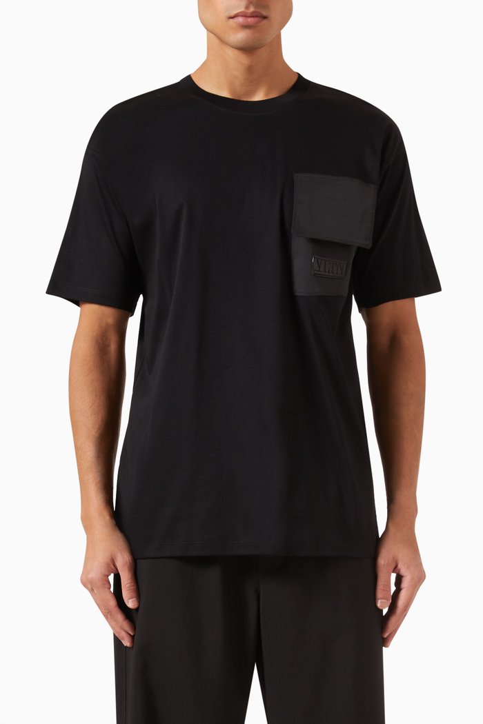 

Valentino Garavani Logo Pocket T-shirt in Cotton, Black