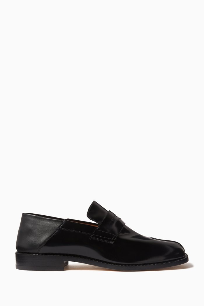

Tabi Split-Toe Loafers in Patent Leather, Black