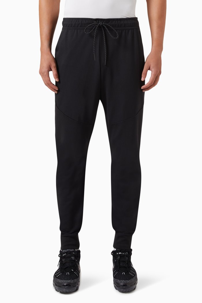 

Tech Essentials Sweatpants in Fleece, Black