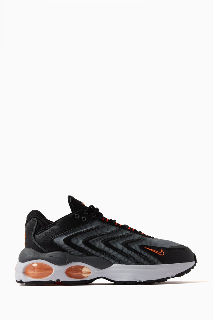 

Air Max TW Sneakers in Mesh-Knit, Black