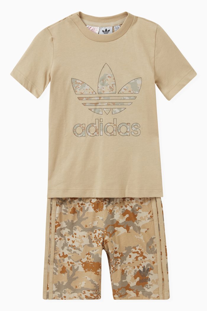 

Camo Trefoil Print T-shirt & Shorts Set in Cotton, Neutral