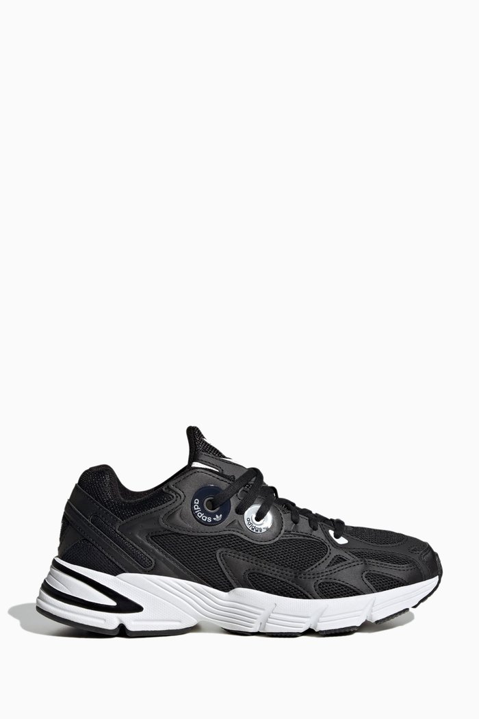 

Astir Low-top Sneakers in Mesh, Black