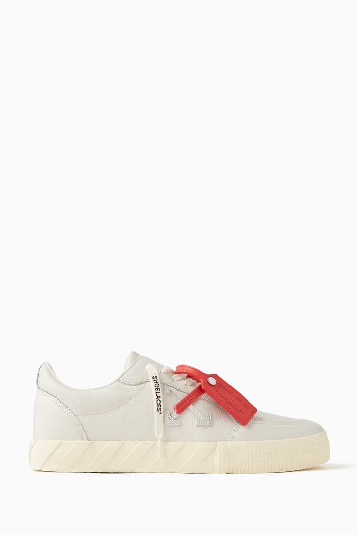 

Low Vulcanized Sneakers in Calf Leather, Neutral