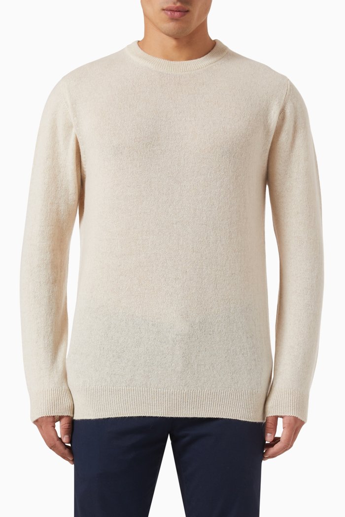 

Sweater in Cashmere Knit, Neutral