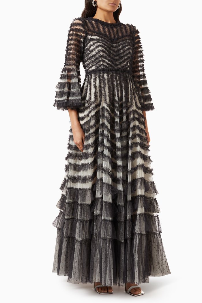 

La Vie En Rose Gown in Tulle, Black
