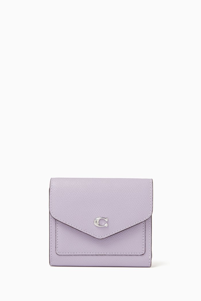 

Small Wyn Wallet in Leather, Purple
