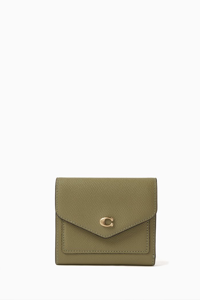

Small Wyn Wallet in Leather, Green