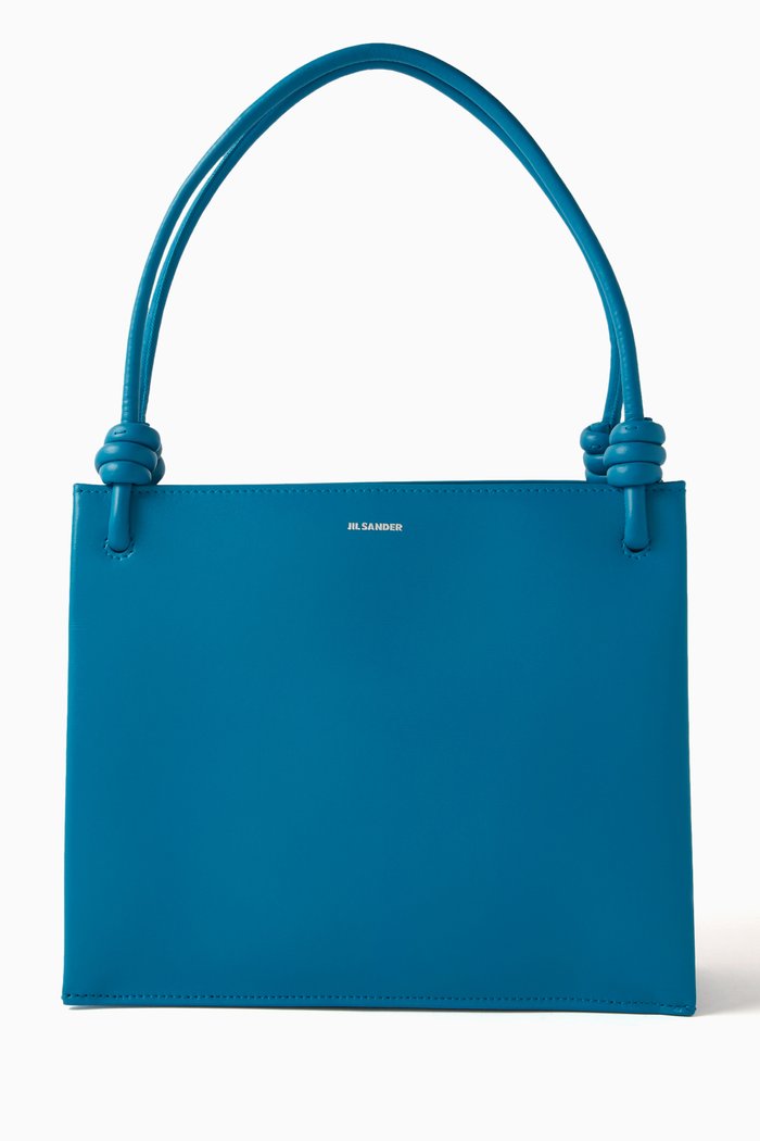 

Giro Medium Handbag in Leather, Blue