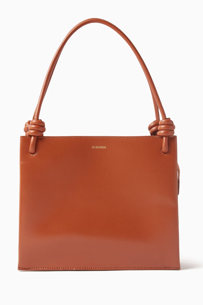

Giro Medium Handbag in Leather, Neutral
