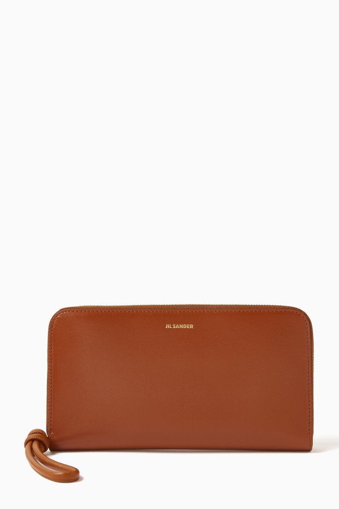 

Medium Giro Zip-around Wallet in Leather, Neutral