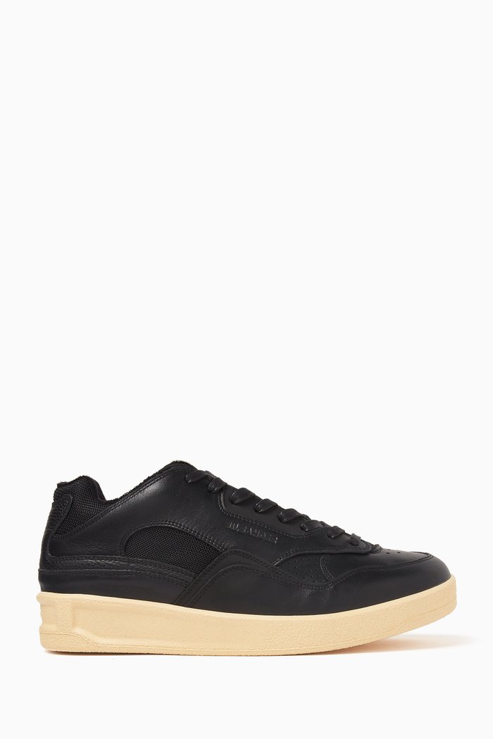 

Low-Top Sneakers in Leather & Mesh, Black