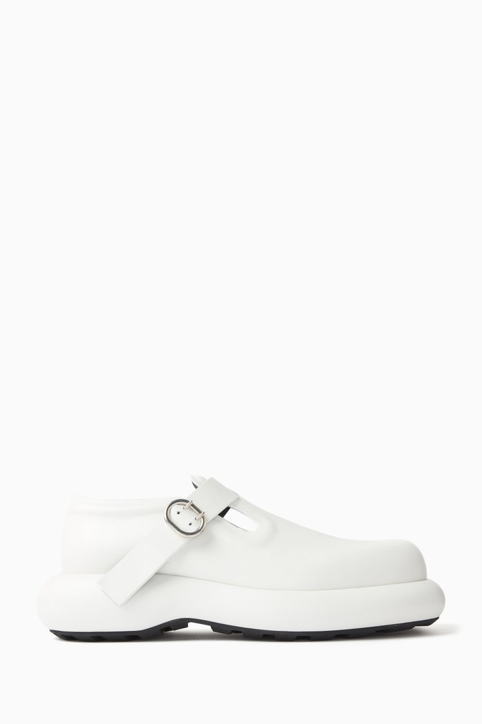 

Buckle Clogs in Leather, White