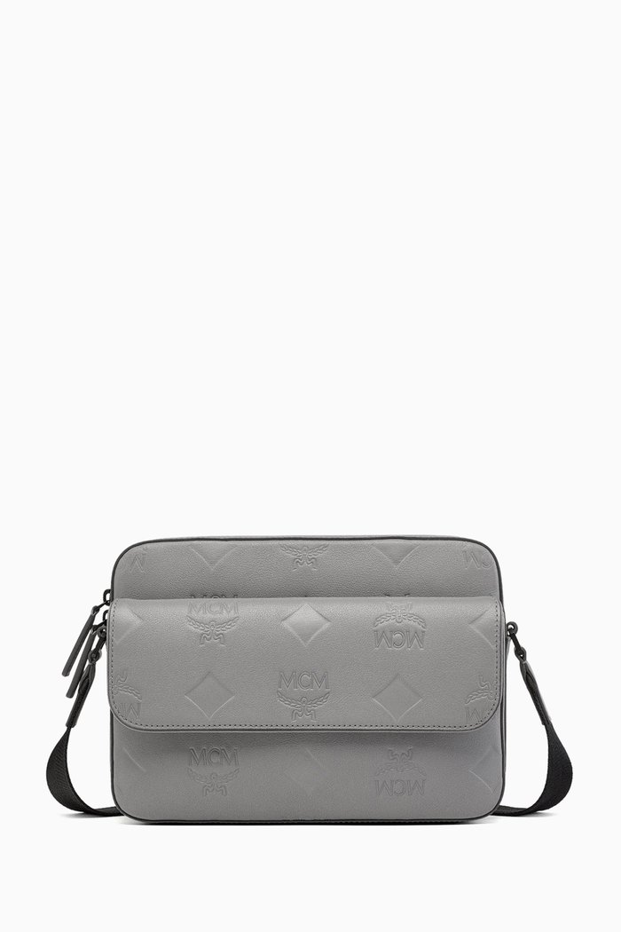 

Medium Aren Messenger Bag in Leather, Grey