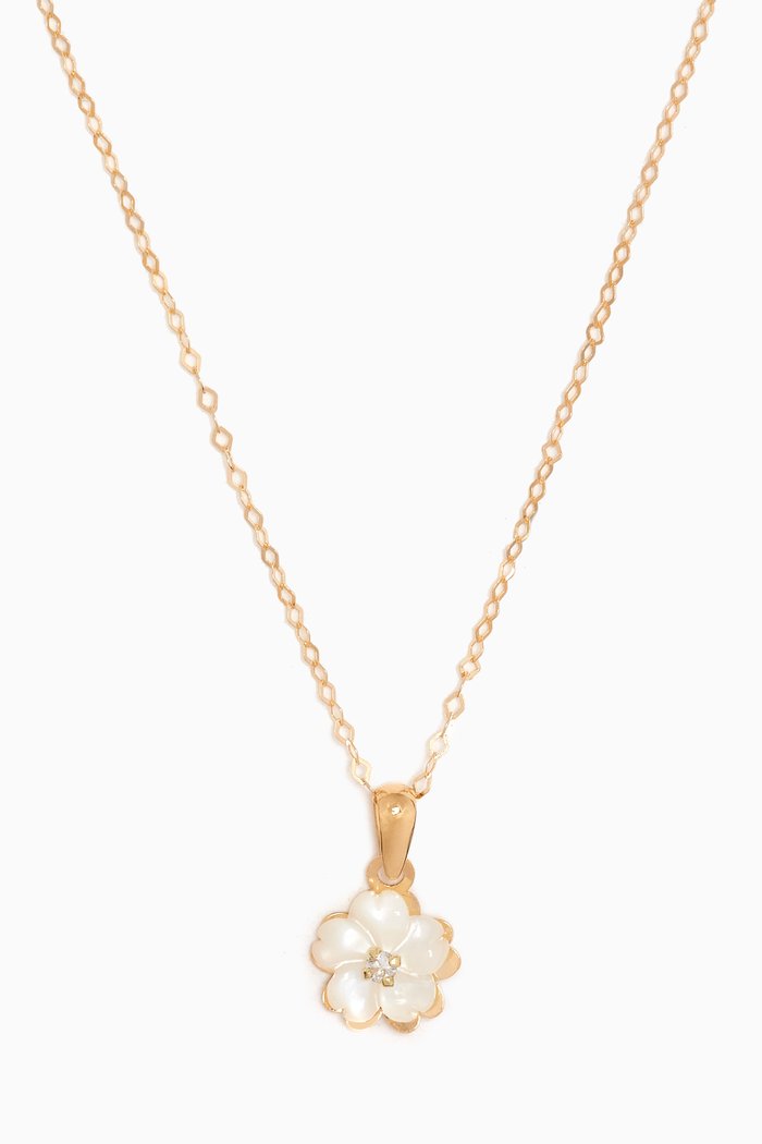 

Floral Mother-of-Pearl Diamond Pendant in 18kt Yellow Gold