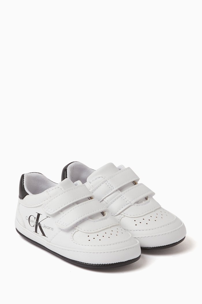 

Logo Sneakers in Leather, White