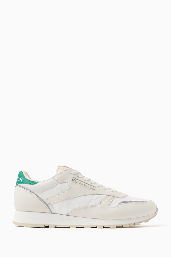 

Classic Sneakers in Leather, Neutral